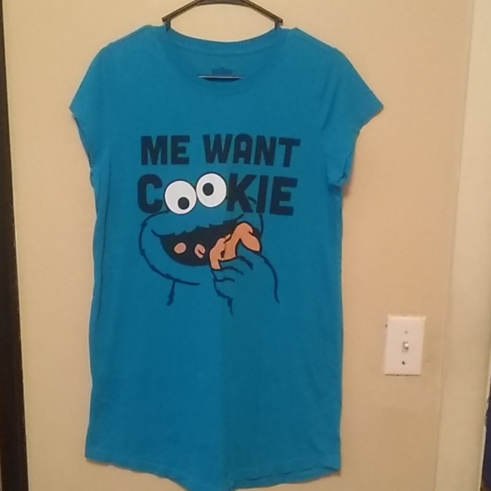 Cookie Monster night shirt